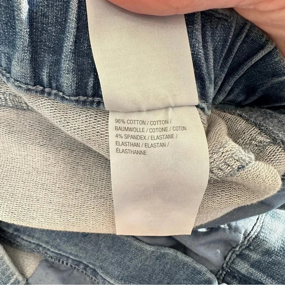 Dream Jeanne’s by Quaker Factory L blue pull up stretch jean pants‎ - Picture 6 of 7